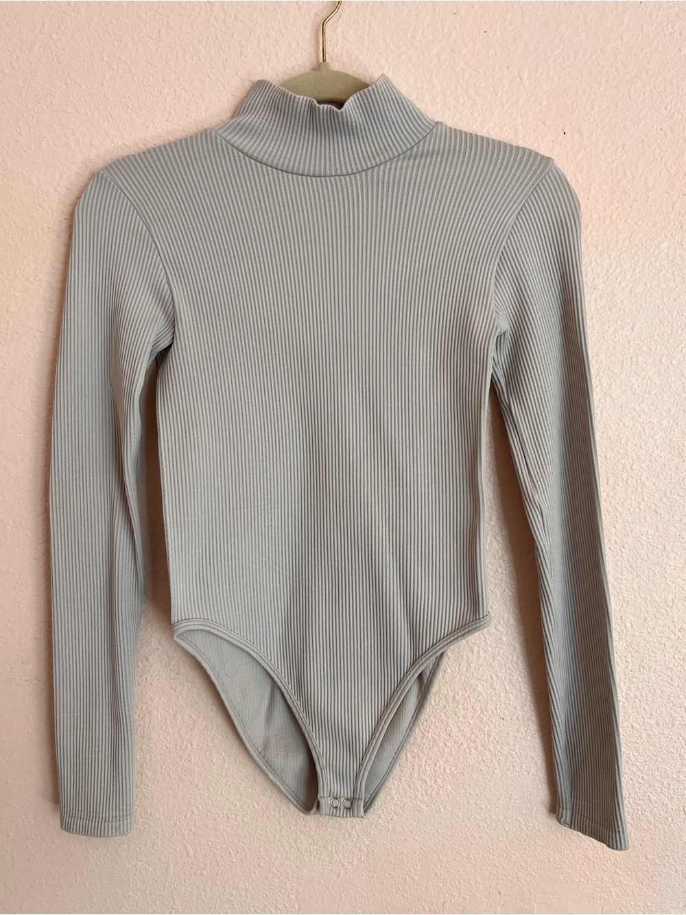 Forever 21 Ribbed Mock Neck Keyhole Back Bodysuit Size S/M